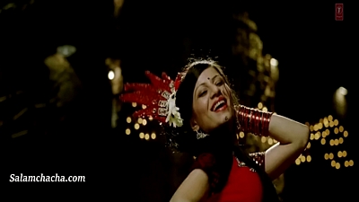 Aila Re Aila (Item Song)