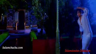 Ishq Mera Bezubaan (Hot & Romantic Song)