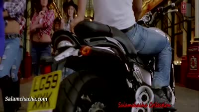 Jhak Maar Ke (Item Song)