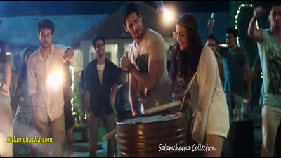 Kar Gayi Chull (item Song)