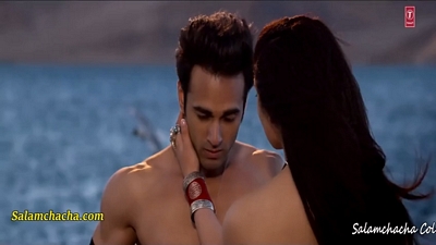 Tera Mujh pa Karam Hoa Ra (Hot & Romantic)
