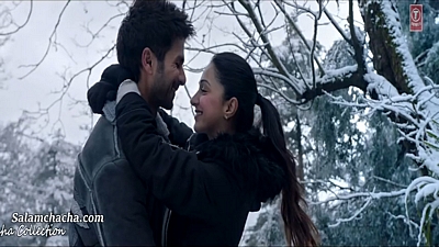 Tujhe Kitna Chahne Lage (Hot & Romantic)
